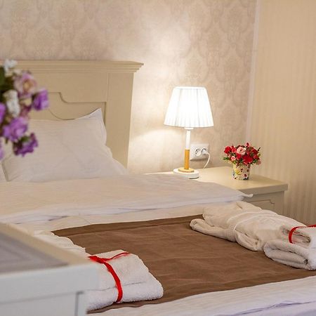 Royal Apartment In Old Tbilisi ภายนอก รูปภาพ