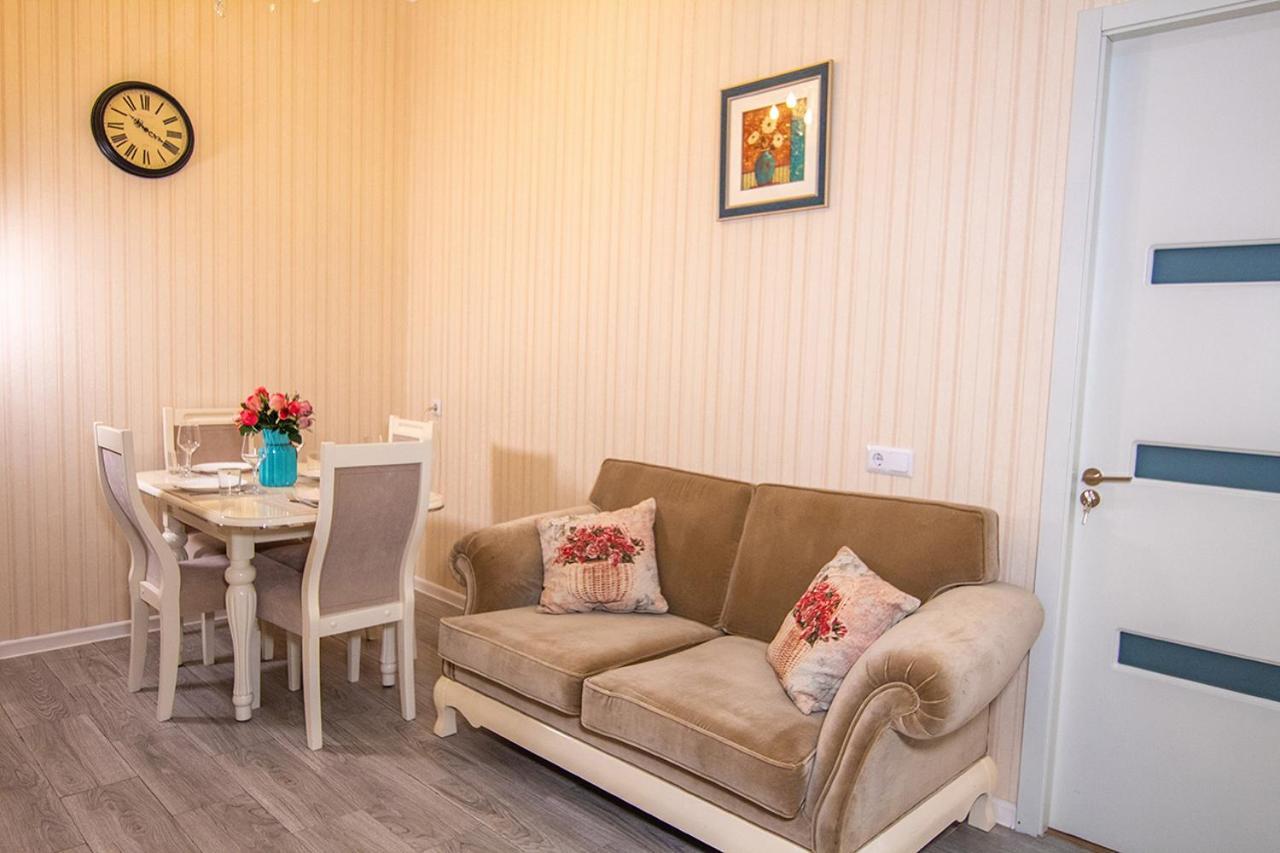 Royal Apartment In Old Tbilisi ภายนอก รูปภาพ